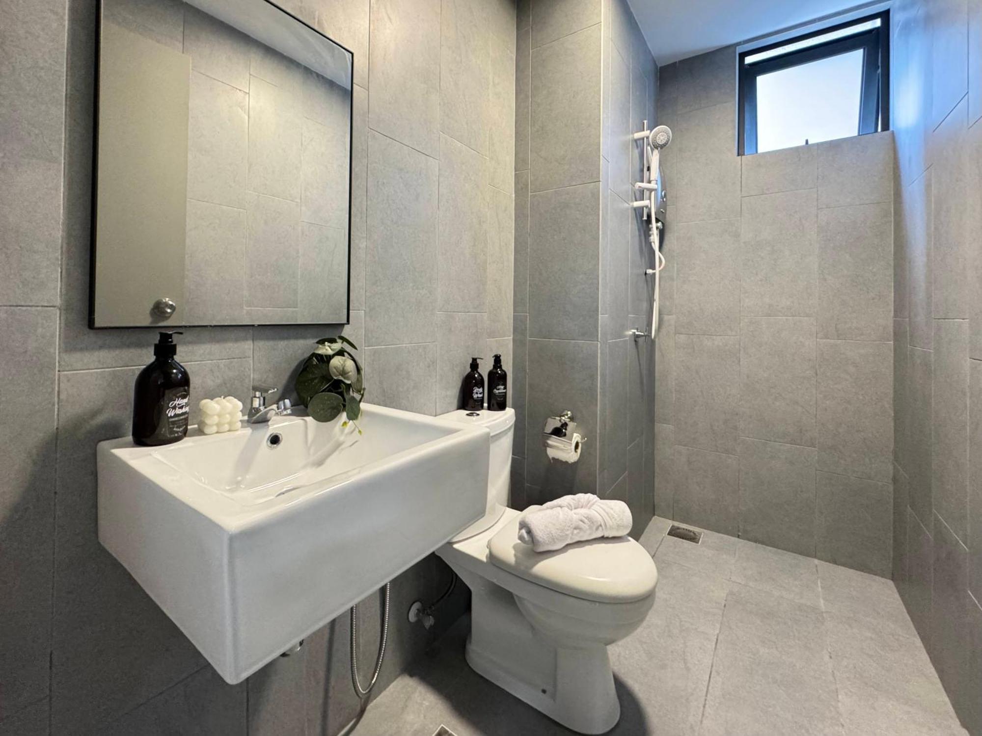 M Vertica Kl Residences By The Conts